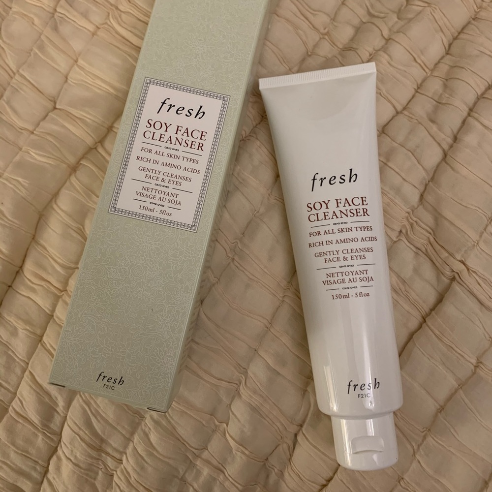 Fresh Soy Face Cleanser Full Size 5oz / 150ml